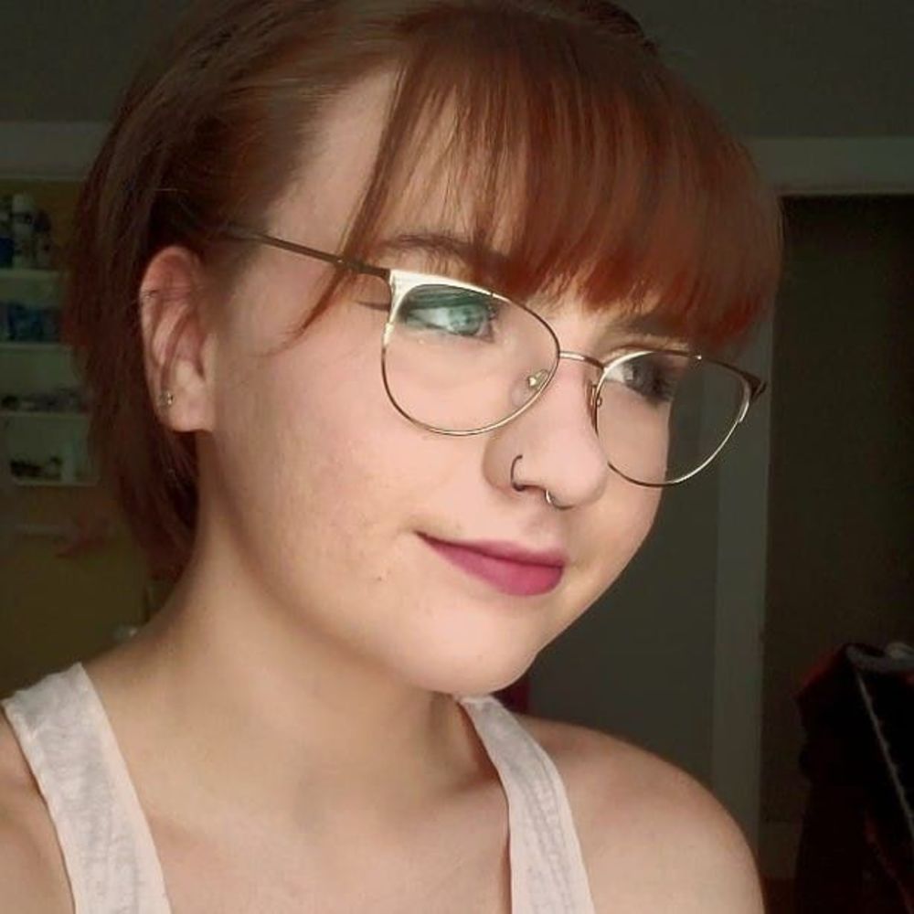 Meet your Posher, Alexandra